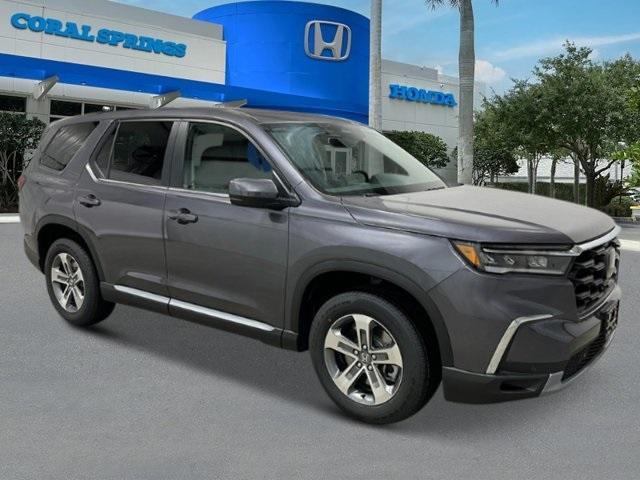 new 2025 Honda Pilot car, priced at $46,995