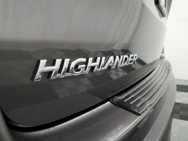 used 2019 Toyota Highlander car, priced at $26,990