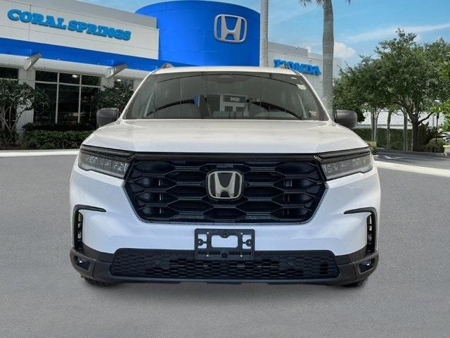 new 2025 Honda Pilot car, priced at $44,205