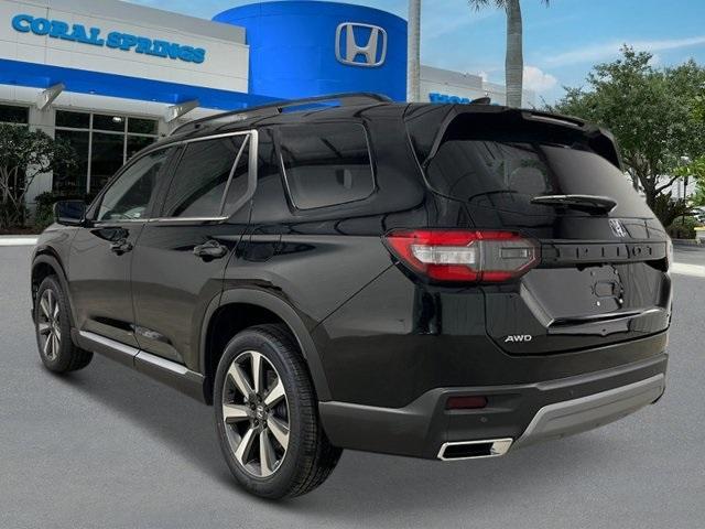 new 2025 Honda Pilot car, priced at $55,205