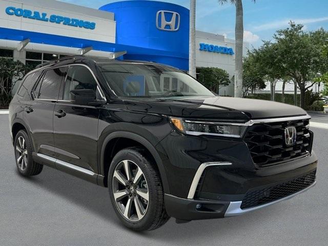 new 2025 Honda Pilot car, priced at $55,205