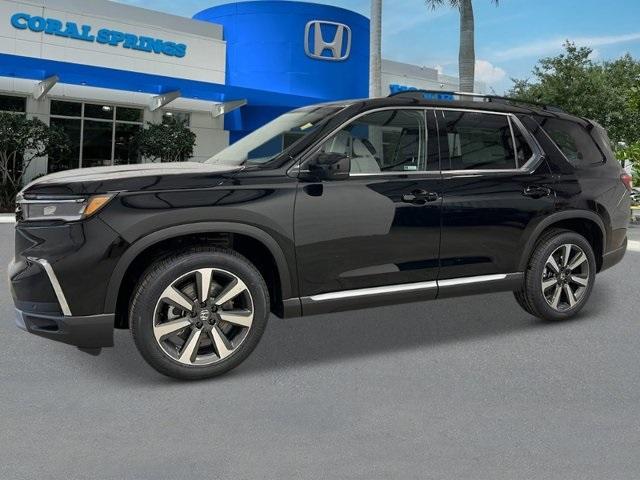 new 2025 Honda Pilot car, priced at $55,205