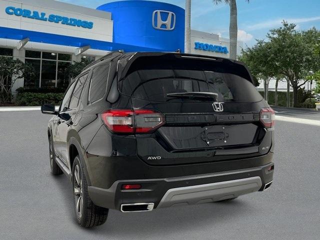 new 2025 Honda Pilot car, priced at $55,205