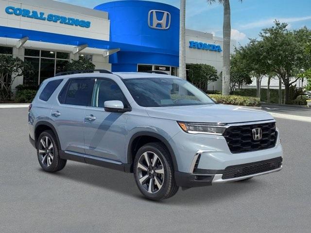 new 2025 Honda Pilot car, priced at $50,135