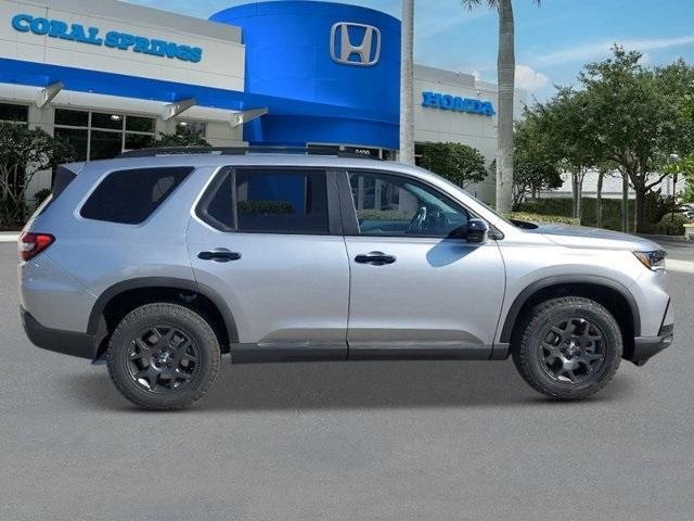 new 2025 Honda Pilot car, priced at $51,330