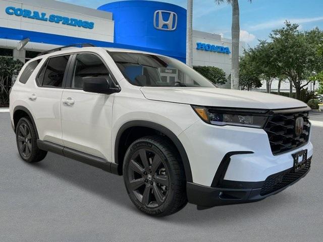 new 2025 Honda Pilot car, priced at $44,205