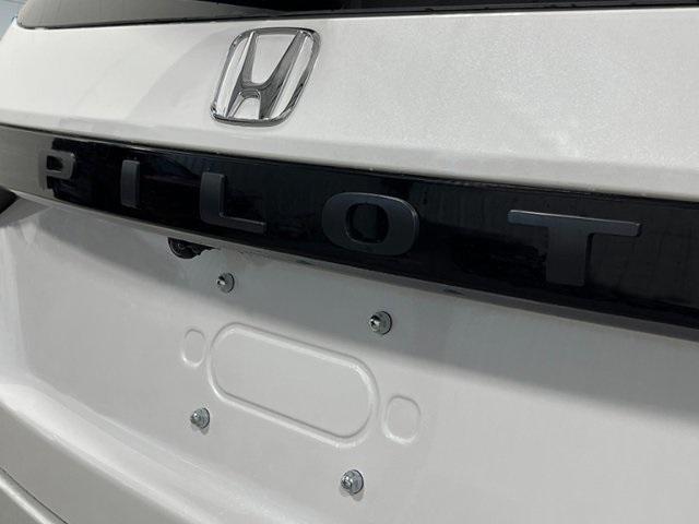 new 2025 Honda Pilot car, priced at $47,505
