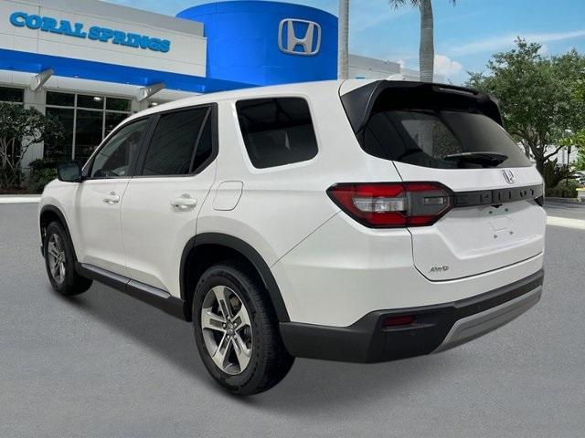 new 2025 Honda Pilot car, priced at $47,505