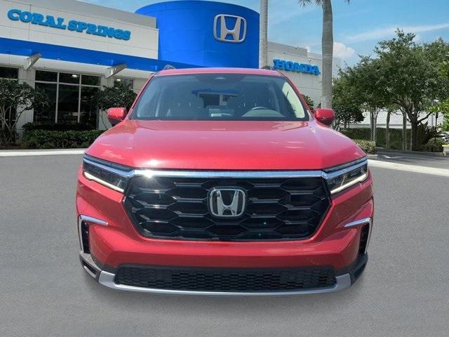 new 2025 Honda Pilot car, priced at $51,350