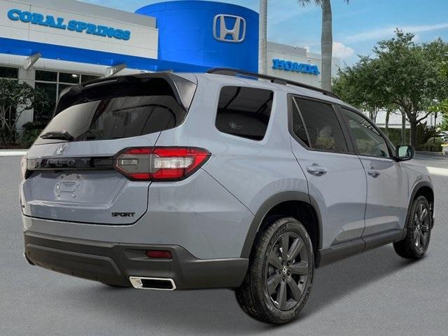 new 2025 Honda Pilot car, priced at $44,205