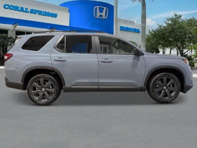 new 2025 Honda Pilot car, priced at $44,205