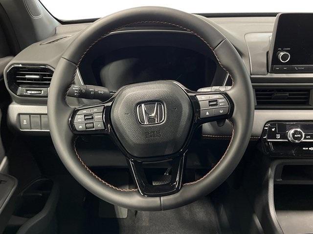 new 2025 Honda Pilot car, priced at $44,205