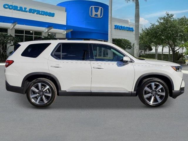 new 2025 Honda Pilot car, priced at $49,350