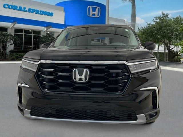 new 2025 Honda Pilot car, priced at $46,995