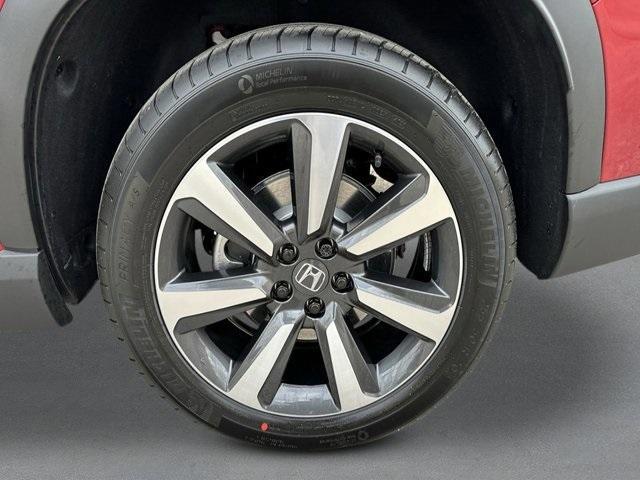 new 2025 Honda Pilot car, priced at $50,395