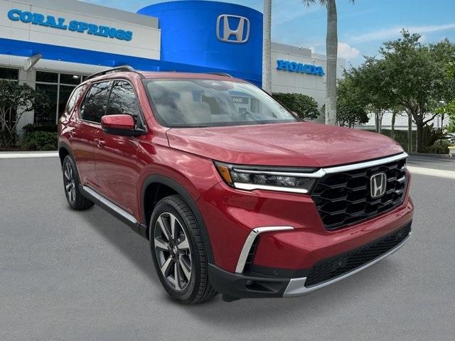 new 2025 Honda Pilot car, priced at $50,395