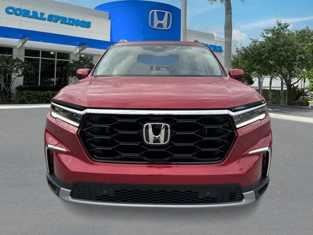 new 2025 Honda Pilot car, priced at $50,395