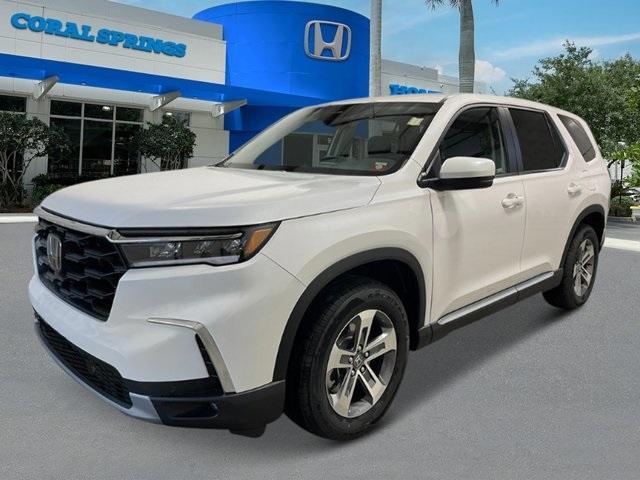 new 2025 Honda Pilot car, priced at $47,550