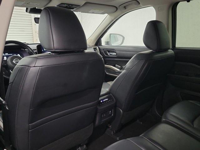 used 2023 Nissan Pathfinder car, priced at $34,290
