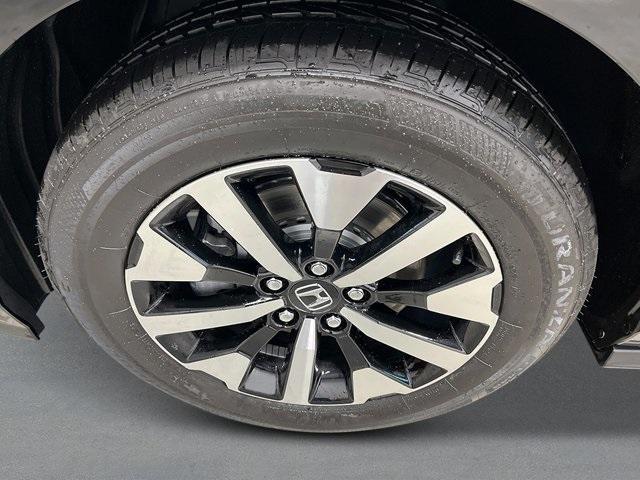 new 2026 Honda Odyssey car, priced at $44,290