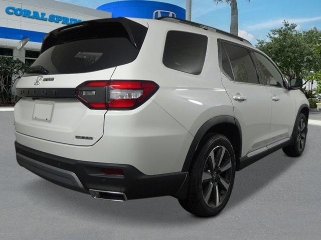 new 2025 Honda Pilot car, priced at $51,505