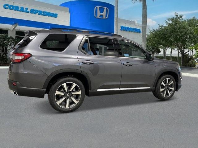 new 2025 Honda Pilot car, priced at $55,260