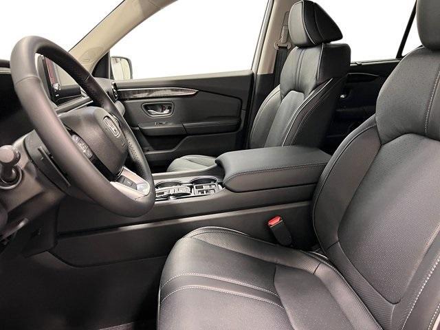 new 2025 Honda Pilot car, priced at $55,260