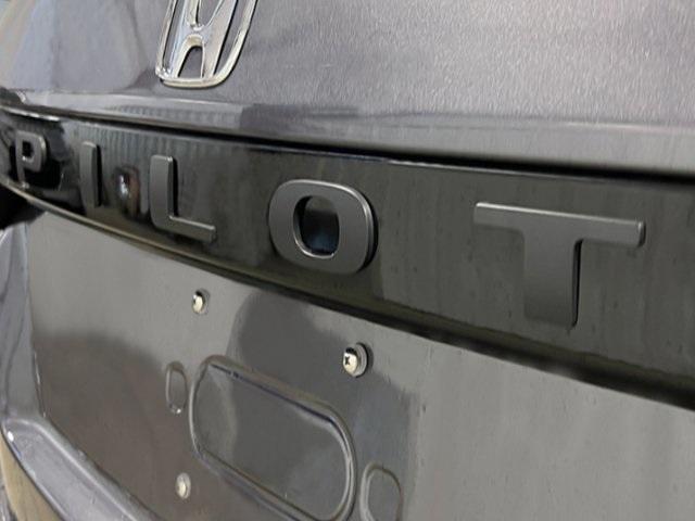 new 2025 Honda Pilot car, priced at $55,260
