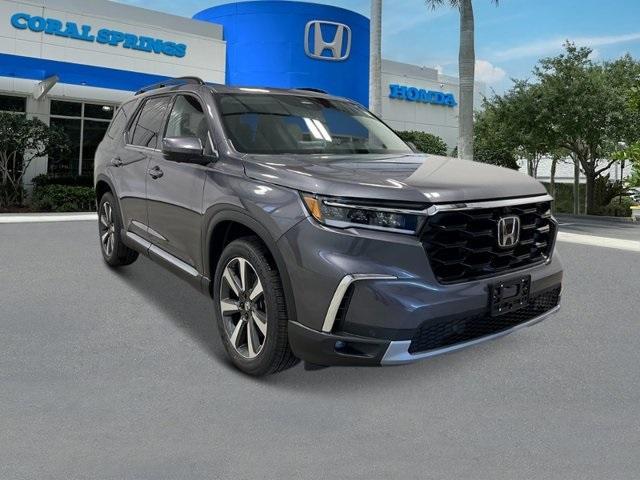 new 2025 Honda Pilot car, priced at $55,260