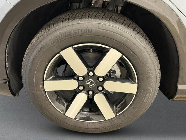 new 2025 Honda Prologue car, priced at $56,605