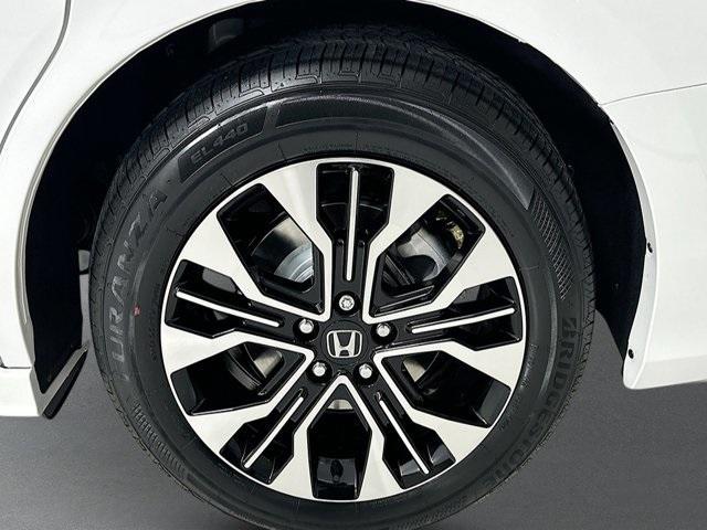 new 2026 Honda Odyssey car, priced at $54,010