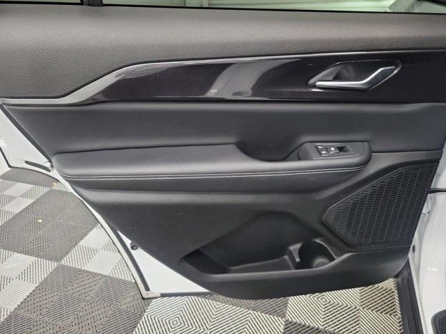 used 2023 Jeep Grand Cherokee L car, priced at $29,990