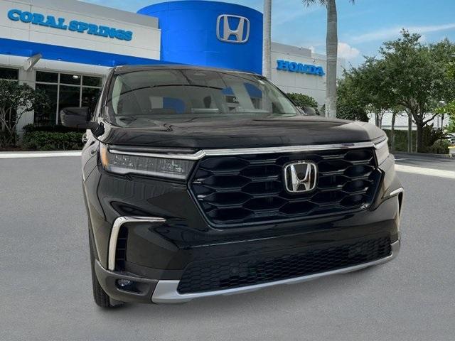 new 2025 Honda Pilot car, priced at $46,995