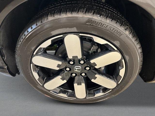 new 2025 Honda Prologue car, priced at $59,805