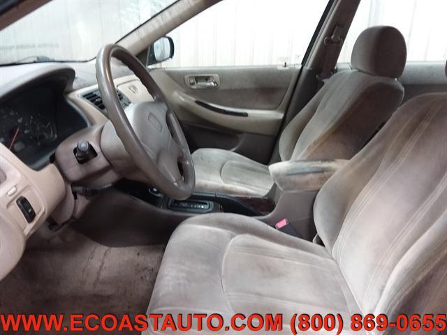 used 2000 Honda Accord car, priced at $2,995