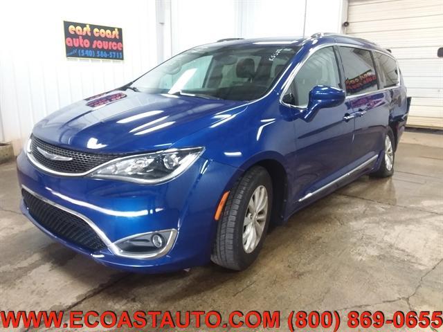 used 2018 Chrysler Pacifica car, priced at $10,795