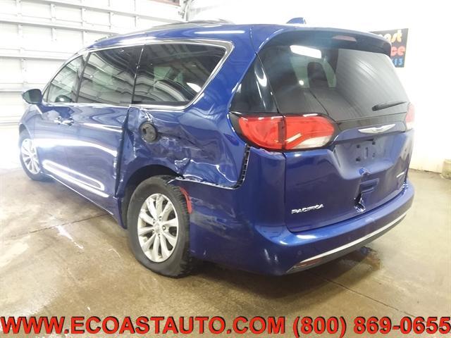 used 2018 Chrysler Pacifica car, priced at $10,795