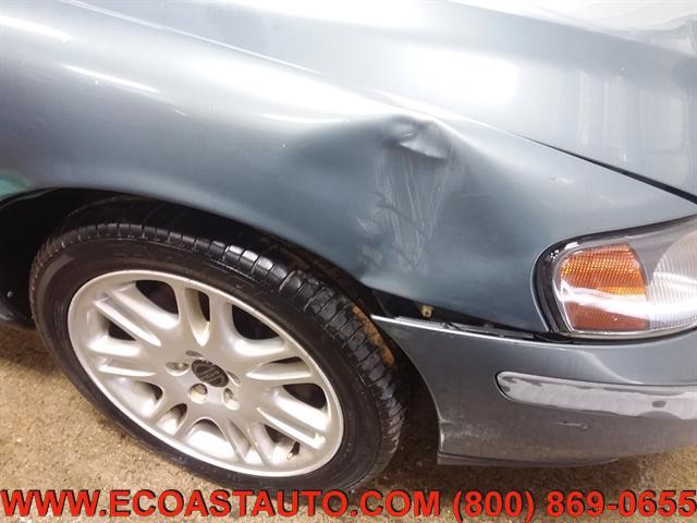 used 2002 Volvo V70 car, priced at $2,995