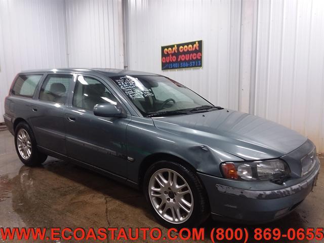 used 2002 Volvo V70 car, priced at $2,995