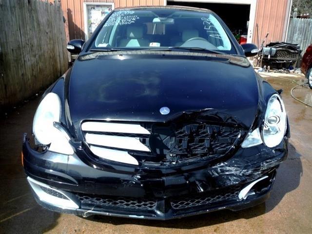 used 2006 Mercedes-Benz R-Class car, priced at $4,495