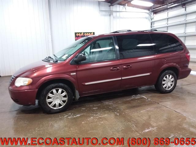 used 2007 Chrysler Town & Country car, priced at $995