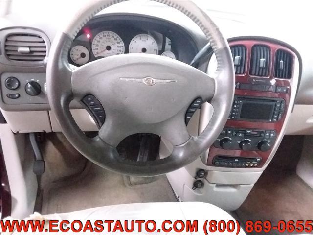 used 2007 Chrysler Town & Country car, priced at $995