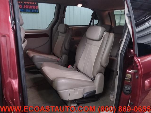 used 2007 Chrysler Town & Country car, priced at $995