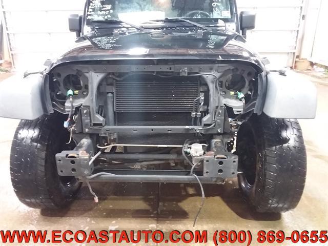 used 2013 Jeep Wrangler Unlimited car, priced at $15,995