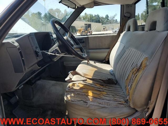 used 1992 Chevrolet S-10 car, priced at $2,995