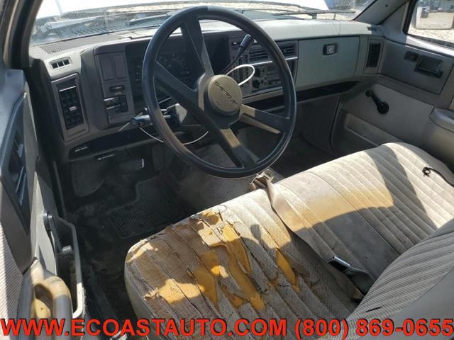 used 1992 Chevrolet S-10 car, priced at $2,995