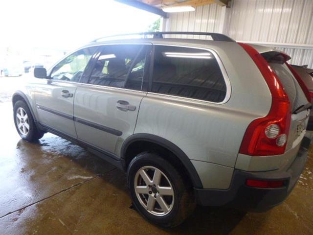 used 2004 Volvo XC90 car, priced at $1,995