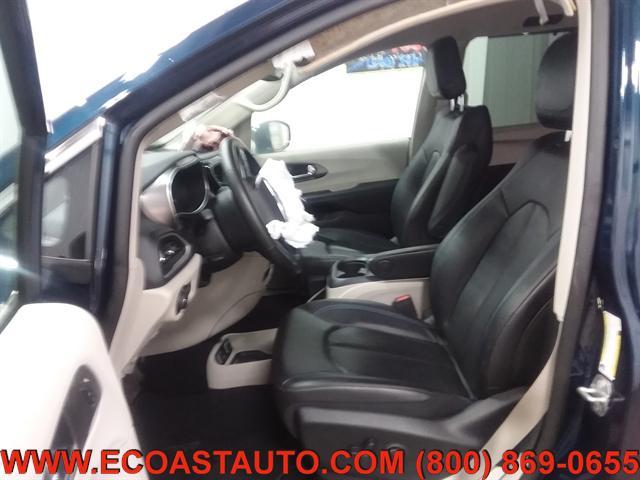 used 2021 Chrysler Pacifica car, priced at $19,995