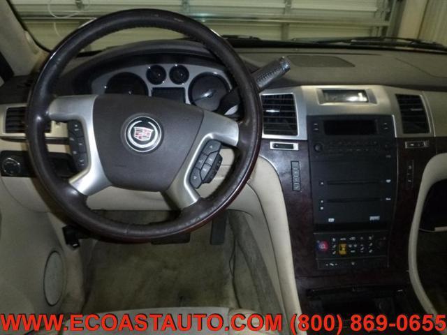 used 2007 Cadillac Escalade ESV car, priced at $7,795