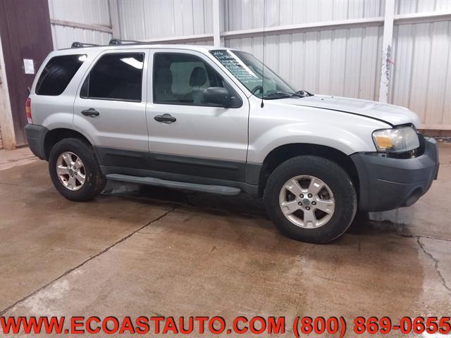 used 2006 Ford Escape car, priced at $2,795